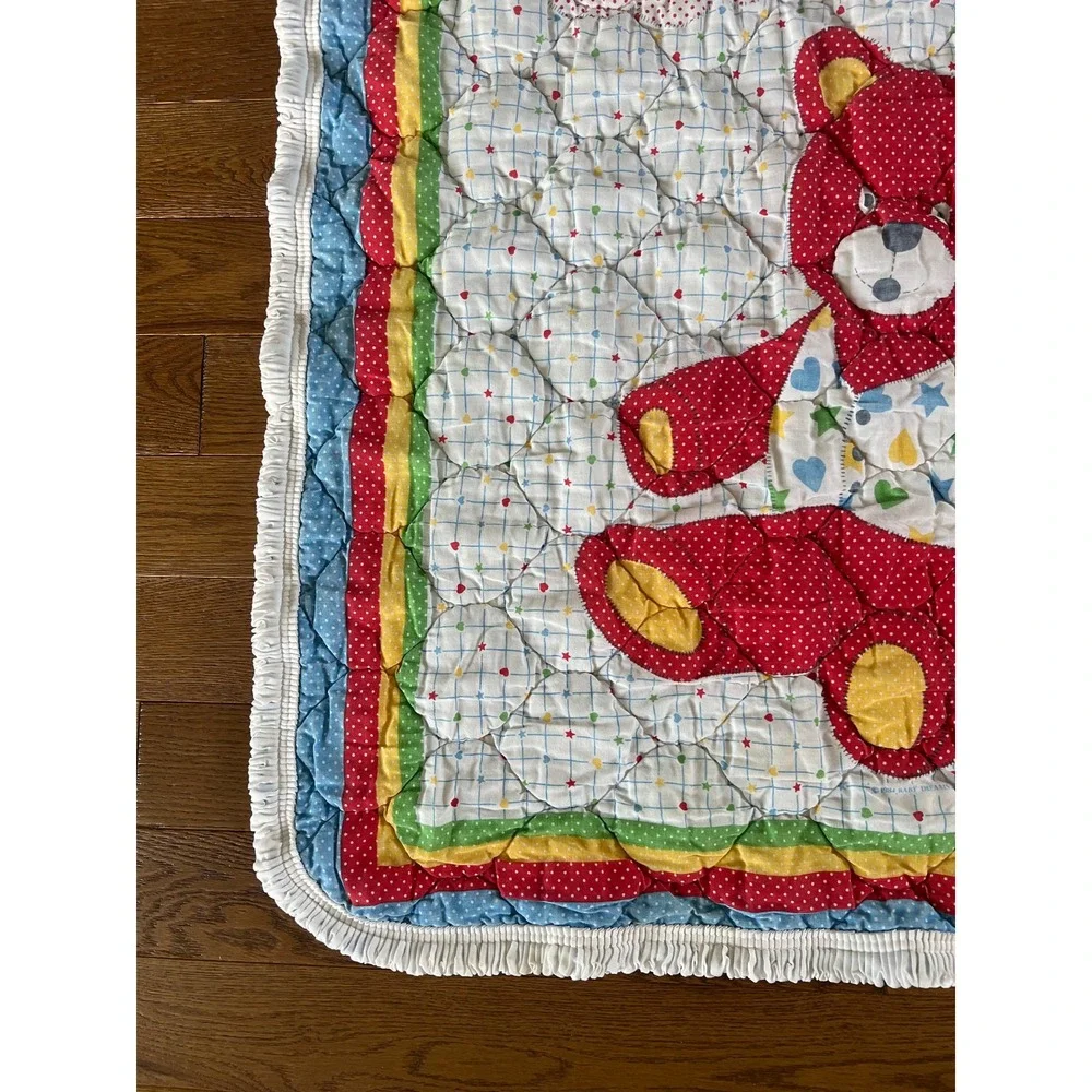 VTG 1980s Baby Dreams Puff Quilt Rainbow Teddy Bear Nursery Biscuit Quilt USA